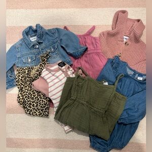 Old Navy & Little Assorted Baby Clothing Bundle size 6-12/12-18 months